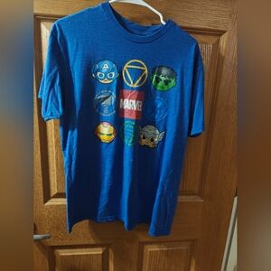 Men's Avengers Marvel T-SHIRT Size Large Hulk Captain America Ironman Thor